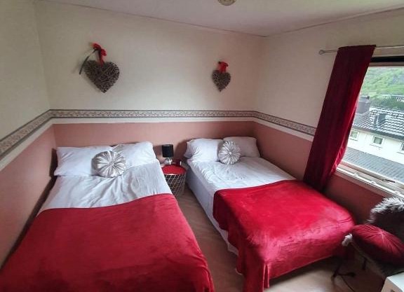 Home with 3 bedrooms in Årdal - beautiful nature