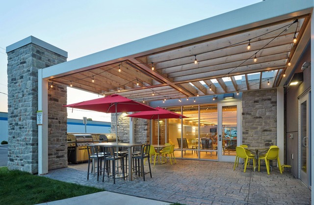Home2 Suites By Hilton Allentown Bethlehem Airport