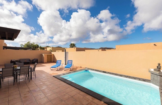 Home2Book Isla Lagoa, Private Pool