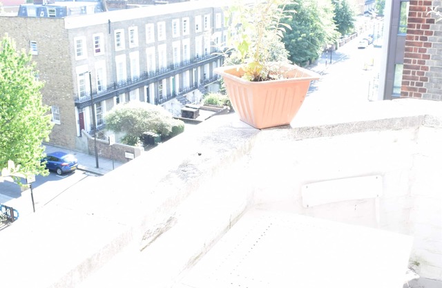 Homely 2BD Flat w Private Balcony in Camden