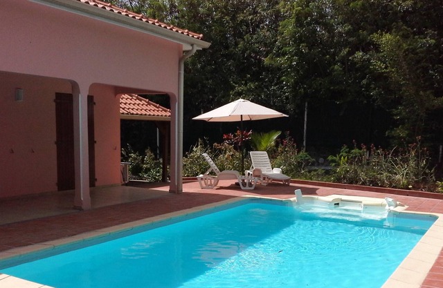 Homerez - Amazing villa 500 m away from the beach with swimming-pool and jacuzzi