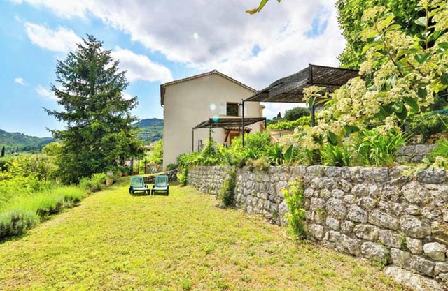 Homerez - Apartment in Bar-sur-Loup