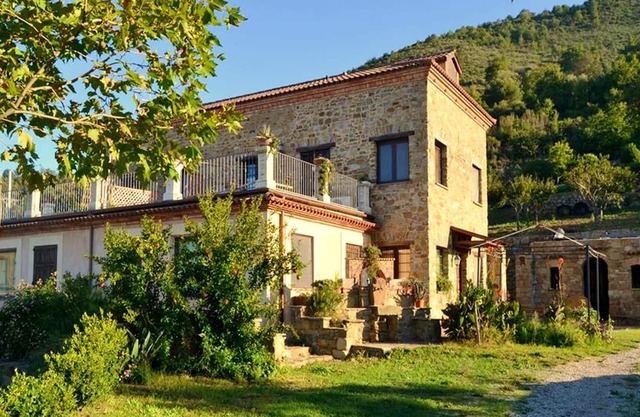 Homerez - Appartement 7 km away from the beach for 3 ppl. at San Mauro Cilento