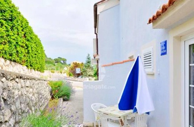 Homerez - Appartement 500 m away from the beach for 4 ppl. with garden at Kampor