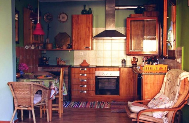 Homerez - Appartement for 3 ppl. with shared pool and terrace at Arbúcies