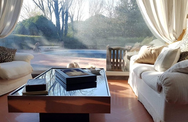 Homerez - Big villa for 12 ppl. with swimming-pool and garden at Firenze