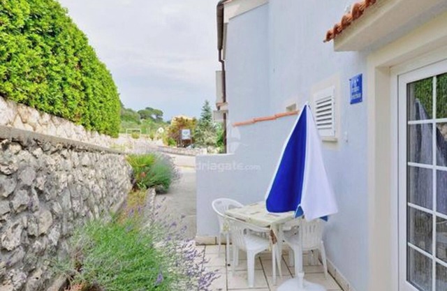 Homerez - Charming apartment in Kampor with private garden - 28 m²
