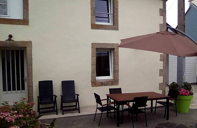 Homerez - Charming House near Cast with Garden and Activities