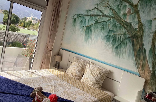 Homerez - Charming studio with pool in Le Port of 20 m²