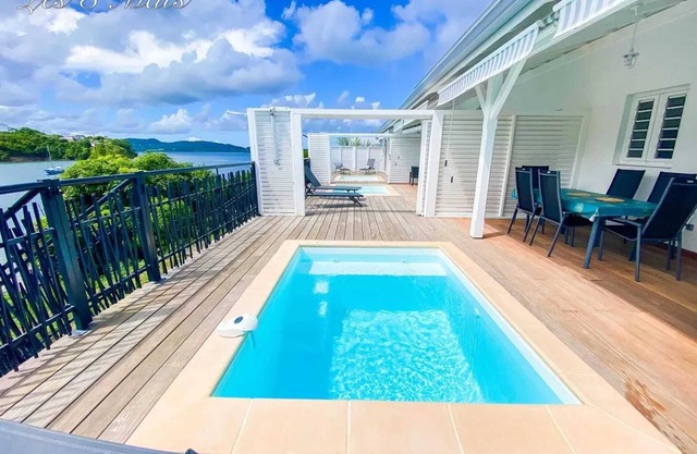 Homerez - Comfortable villa with pool in Hyacinthe – 95 m²