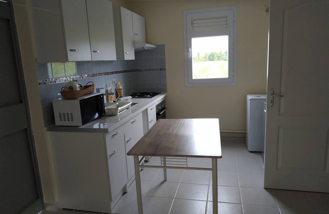 Homerez - Cosy Studio in Lamentin with Private Garden