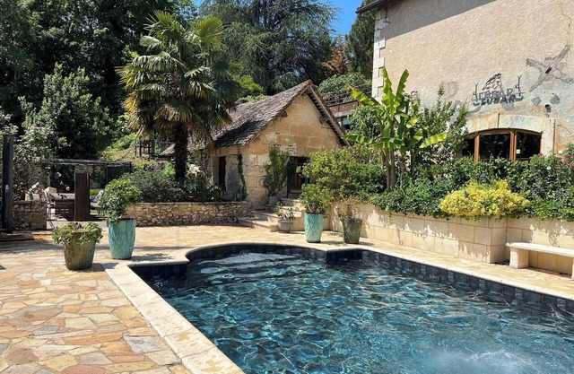 Homerez - House in Saint-Front-de-Pradoux