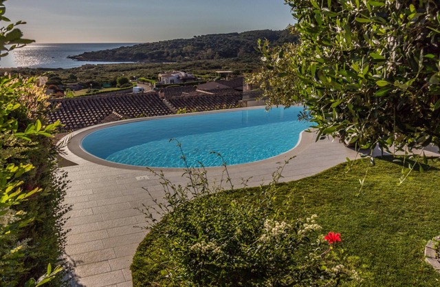 Homerez - Nice villa 500 m away from the beach for 6 ppl. with swimming-pool