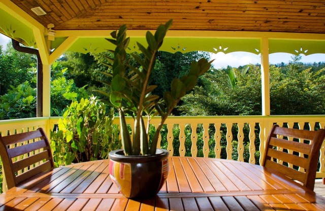 Homerez - Spacious house for 4 ppl. with terrace at Gros-Morne