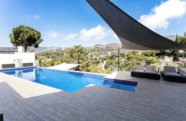 Homerez - Villa in Lloret de Mar