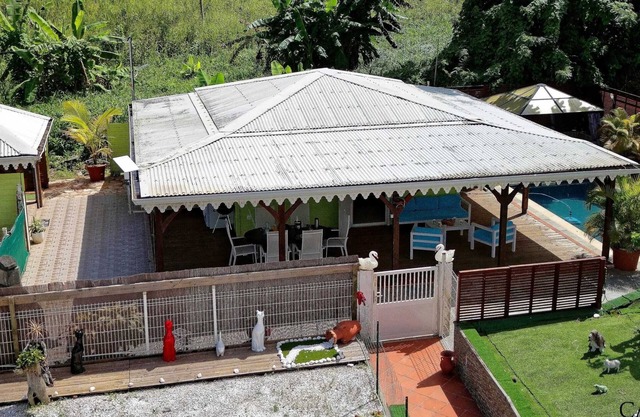 Homerez - Villa with private pool in Gros-Morne