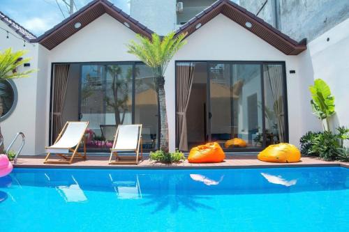 Homestay hồ bơi riêng 4 Phòng ngủ, trung tâm TP Phan Thiết