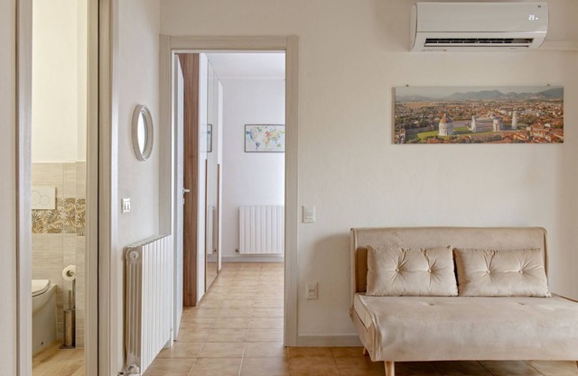 Homiday - Hospital/Airport- A/C and Free Parking