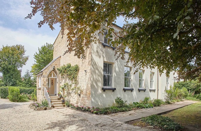 Host & Stay | Thorneville House