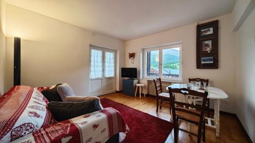 Hostdomus - Fox Suite