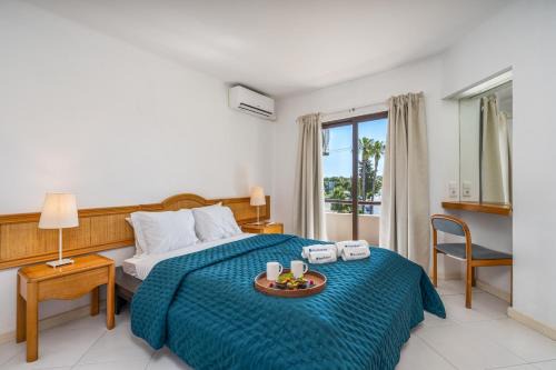 HostWise - Sunny Flat with a Balcony & Pool