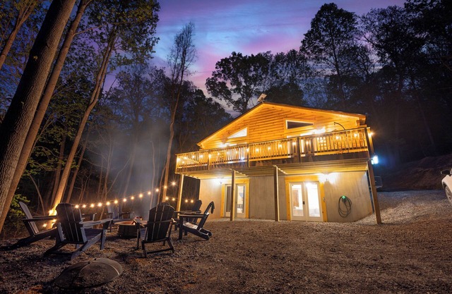 Hot Tub, Sauna, Game Room, Fire Pit, EVSE