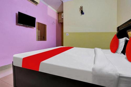 Hotel Abhishek- Near Apollo Hospital