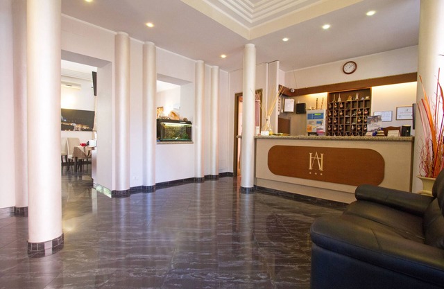 Hotel Adriano