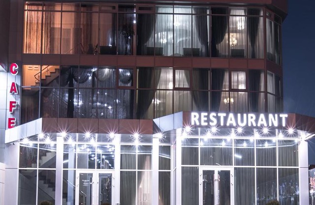 Hotel Crystal