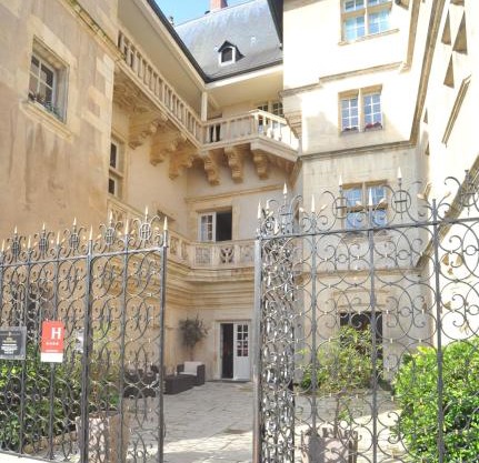 Hotel D'haussonville