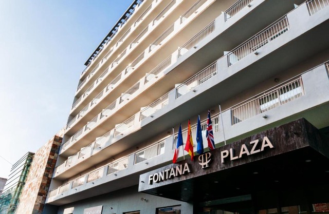 Hotel Fontana Plaza