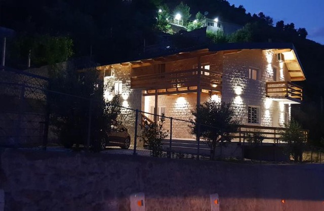 Hotel Grandpa's House