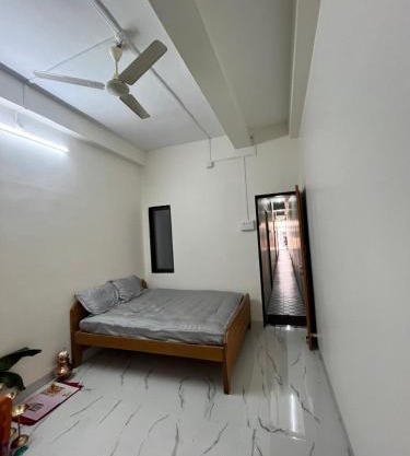 Hotel Madhav bhakta nivas