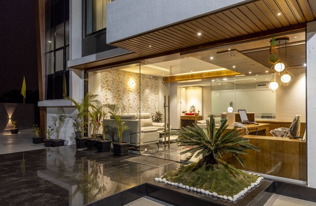 Hotel Opulence