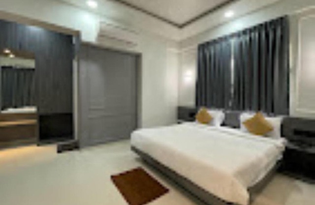 HOTEL OBERON SOLAPUR