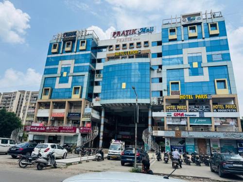 Hotel Paris Gandhinagar
