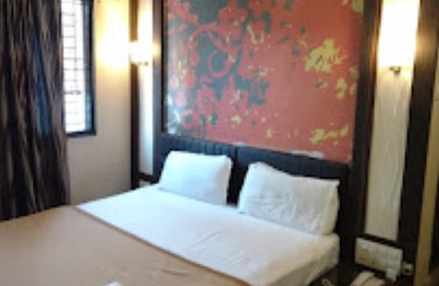 Hotel Pratibha Executive 2 STAR Osmanabad