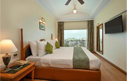 Hotel Red Plaza -Near IGI-Airport-Terminal-3