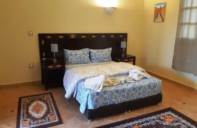 Hotel Riad H n°117 Luxury bedroom with sofa bed