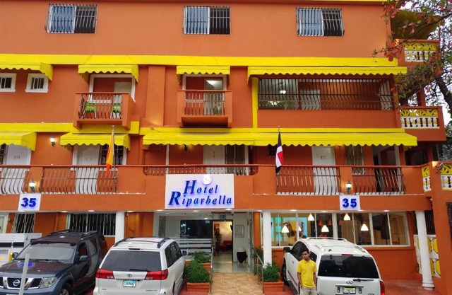 Hotel Riparbella