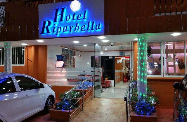 Hotel Riparbella