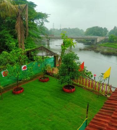 Hotel River Garden Guest House