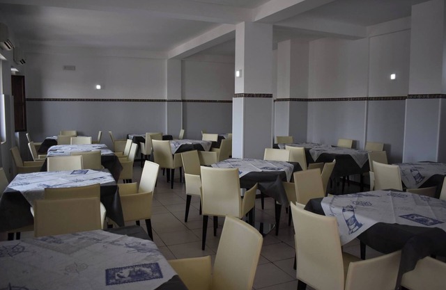 Hotel Riviera Village