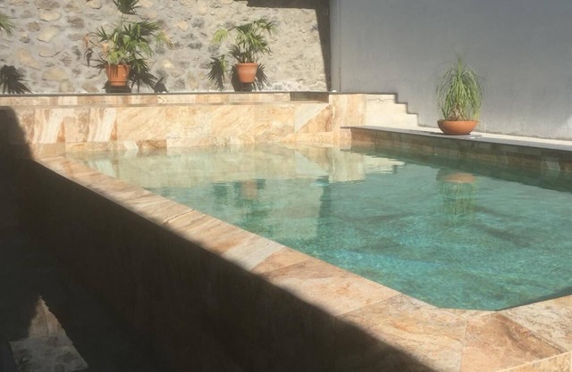 Hotel Room #6, 2 Queen Beds, Private Bath, Pool & Spa with Hidromassage