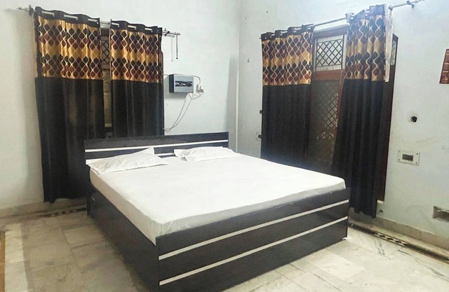 Hotel Siya Ram Palace Ayodhya
