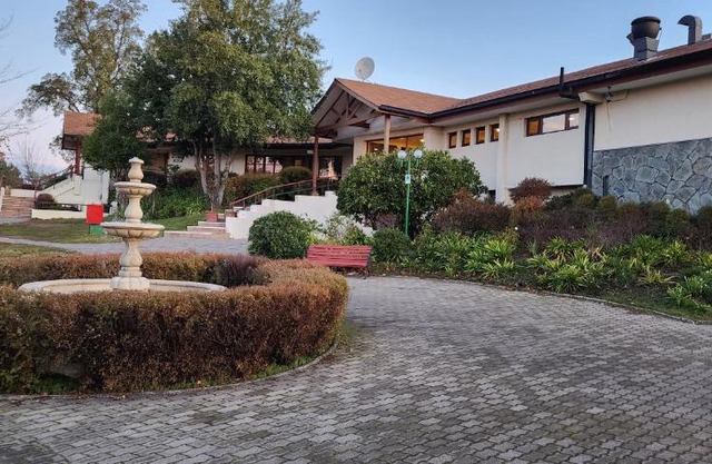 Hotel y Cabañas Las Mellizas - Caja Los Andes