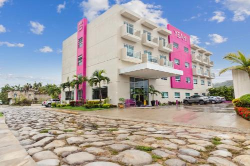 Hotel Yeah Rincón de Guayabitos
