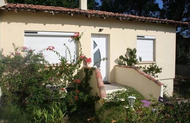 House 10 minutes from Porto-Vecchio in a hamlet. 20 minutes from Figari SC.