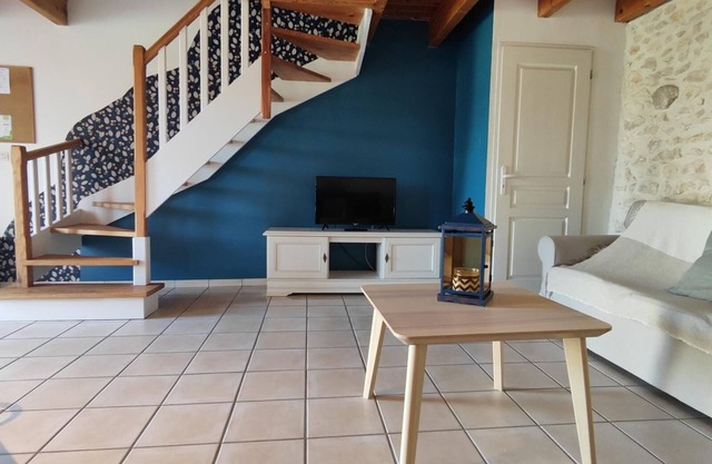 House 11 sleeps 5/7 2 bathrooms