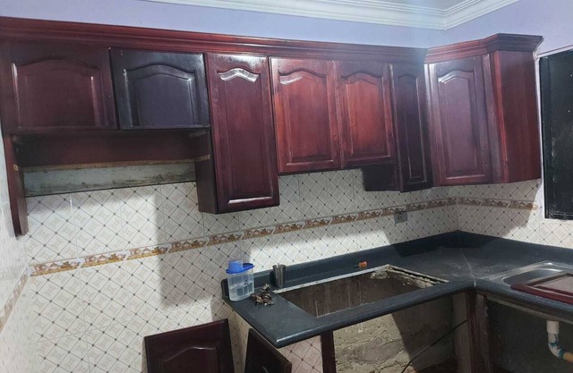 House 2nd level near AILA!